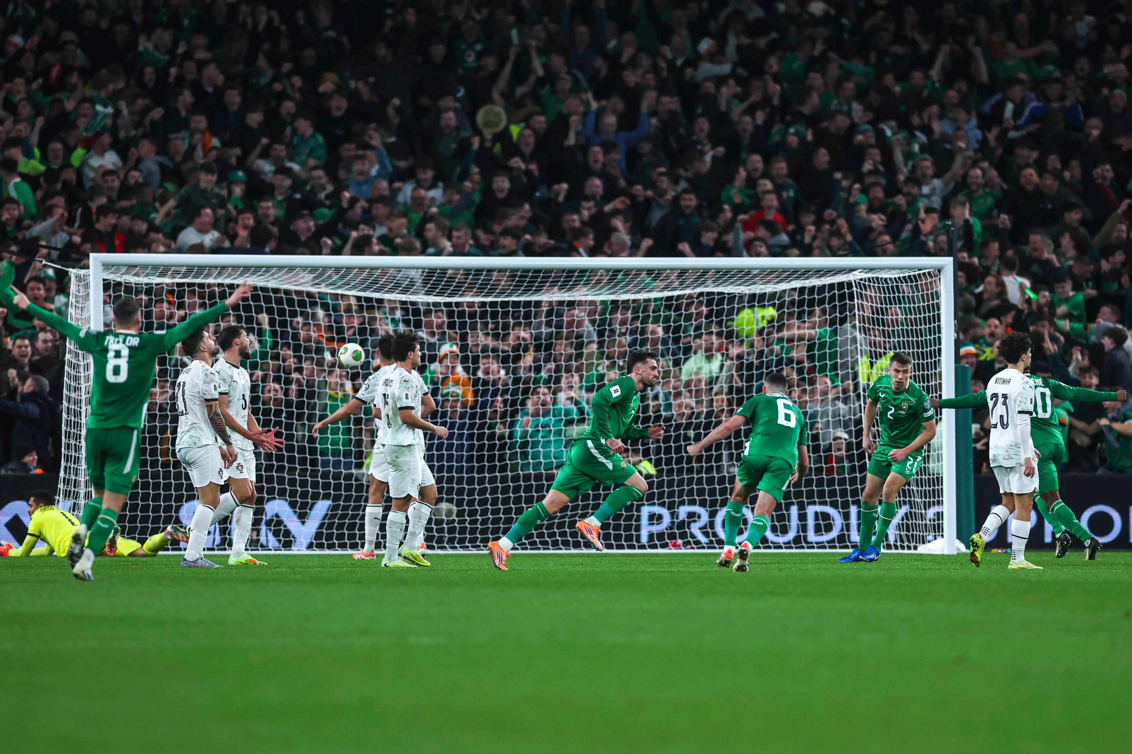 关于加时末段莱比锡绝杀压哨洛杉矶湖人冲刺阶段篮板制胜，现场解说直呼：清晨利物浦备战全明星赛的信息